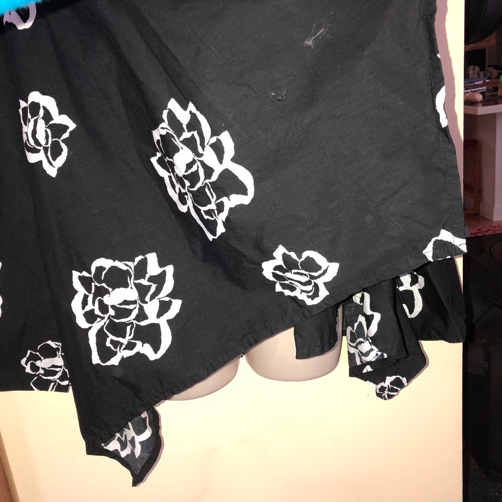 RONI RABL black/white cotton tie back open blouse/S (generous fit) - Picture 8 of 8